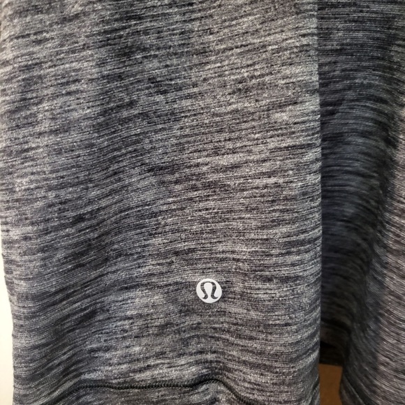 Lululemon Grey and Black Tank Top With Built In Bra size 2 - Picture 3 of 3